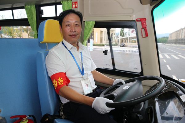 校車駕駛員馮海平_副本.jpg